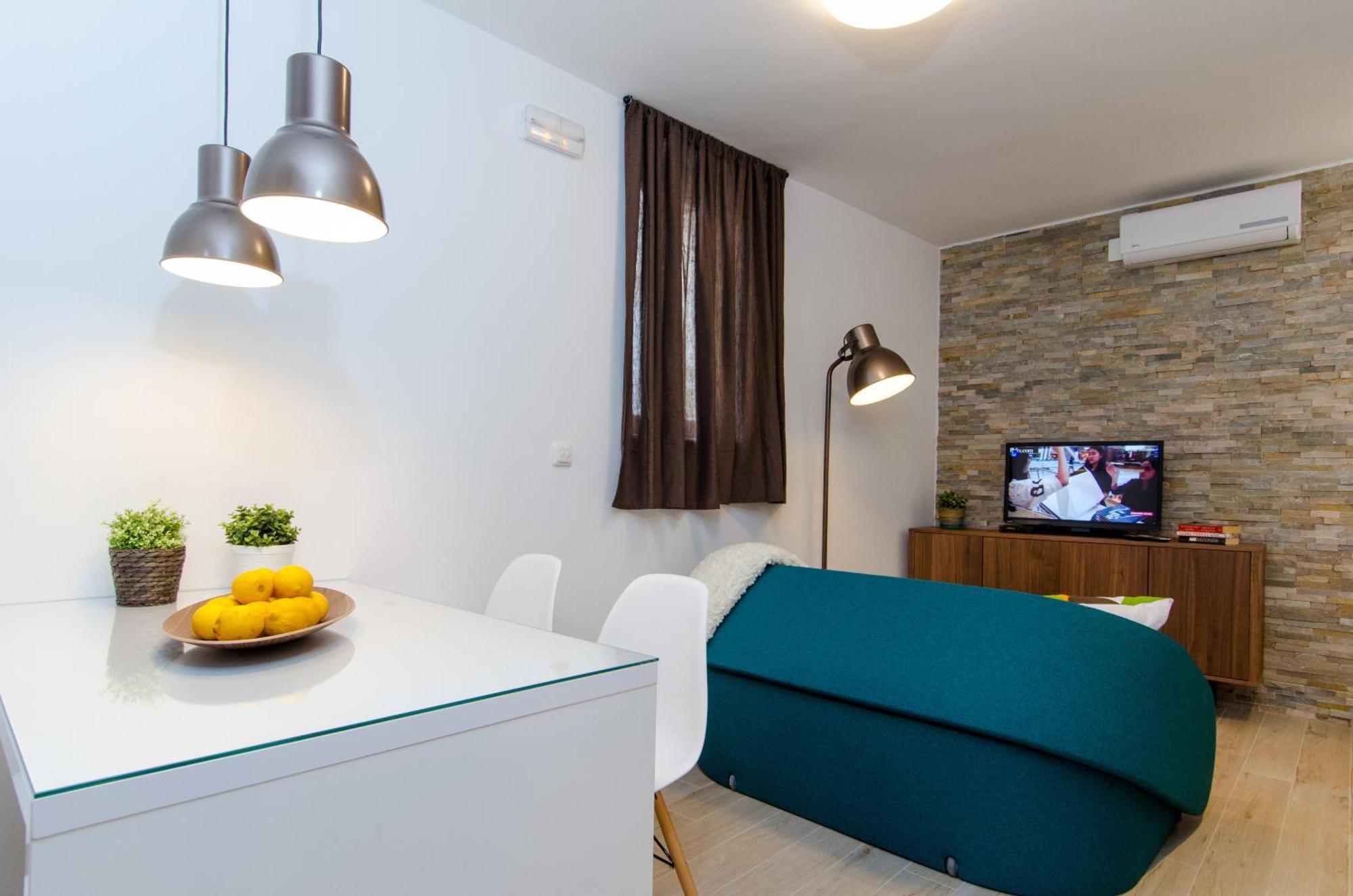 Apartments & Rooms Tiramola - Old Town โตรกีร์ ห้อง รูปภาพ