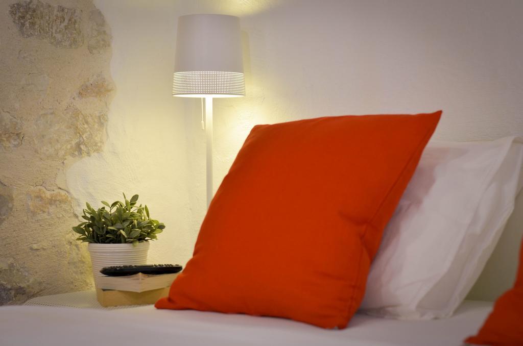 Apartments & Rooms Tiramola - Old Town โตรกีร์ ภายนอก รูปภาพ